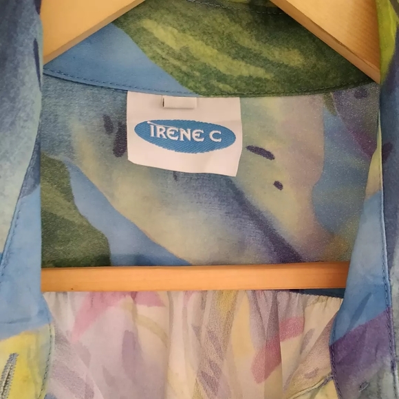 Button down Shirt - Picture 5 of 6